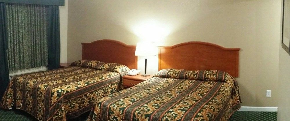 Country Inn Motel Oakdale Kültér fotó